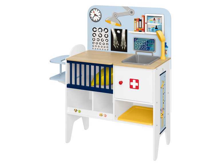 Playtive Detská drevená klinika a zverolekár 2 v 1 Playtive