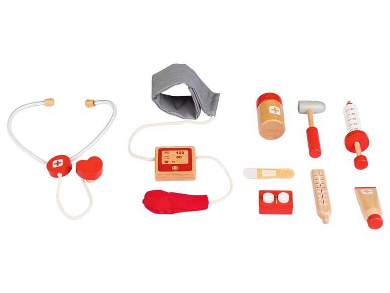 Playtive Drevená hračka na hranie sa na povolanie (lekárska súprava) Playtive